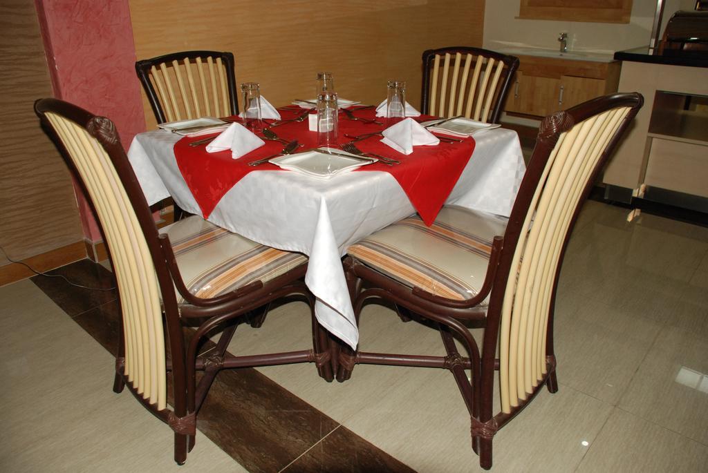 Eagle Palace Hotel ناكورو المظهر الخارجي الصورة