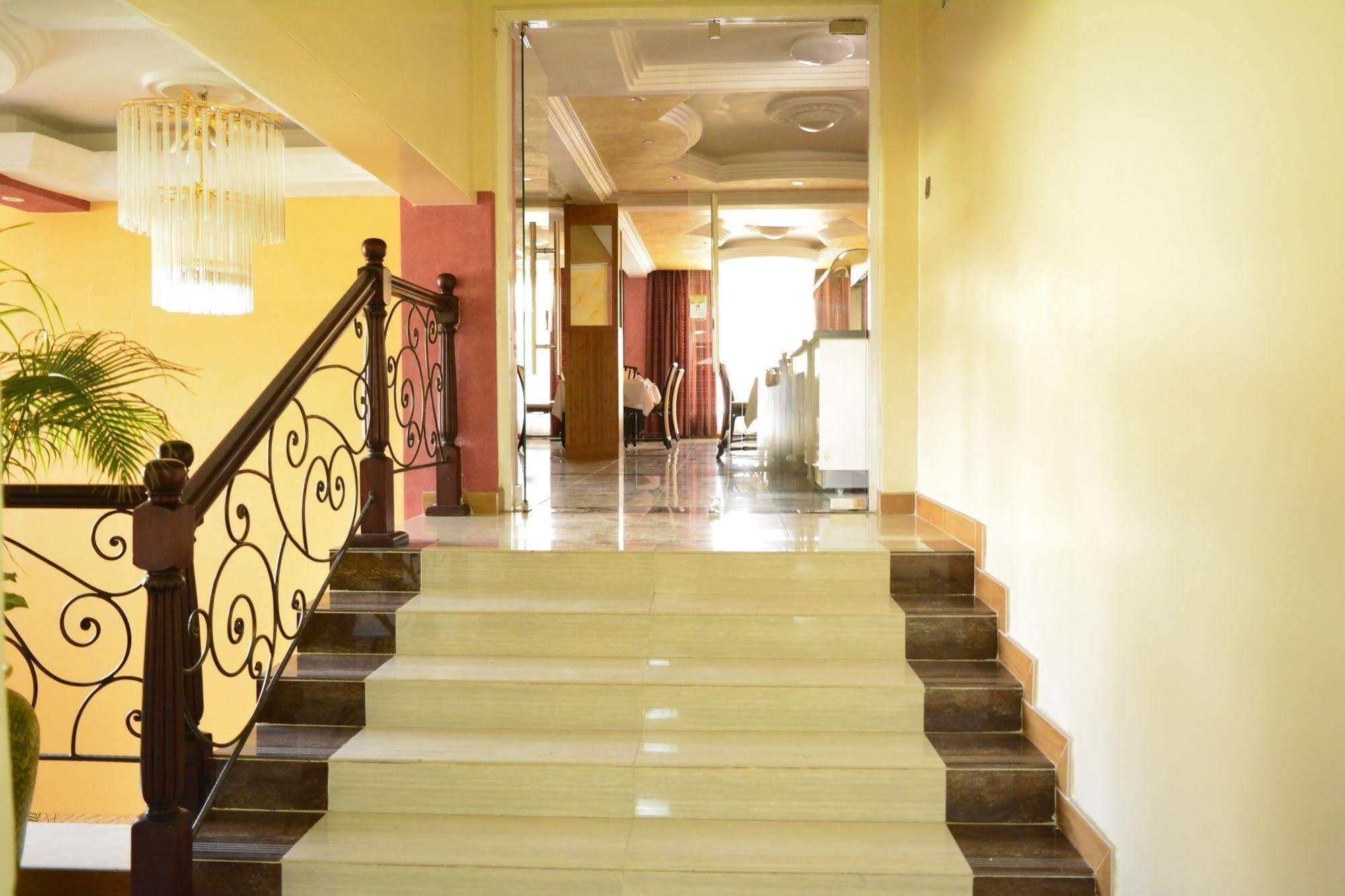 Eagle Palace Hotel ناكورو المظهر الخارجي الصورة
